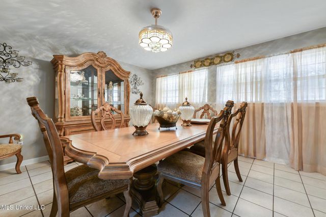 387 Greenwood Drive, Biloxi, MS 39531