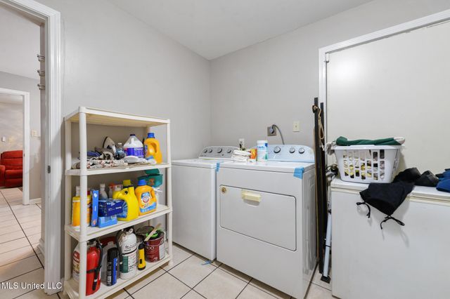 387 Greenwood Drive, Biloxi, MS 39531