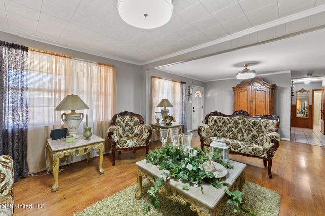 387 Greenwood Drive, Biloxi, MS 39531