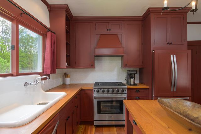 148 Townshend Road, Grafton, VT 05146