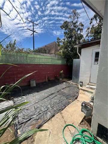727 Oakford, East Los Angeles, CA 90022