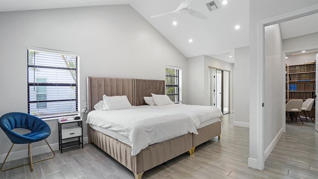 10131 Camelback Lane, Boca Raton, FL 33498