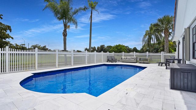 10131 Camelback Lane, Boca Raton, FL 33498
