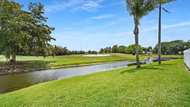 10131 Camelback Lane, Boca Raton, FL 33498