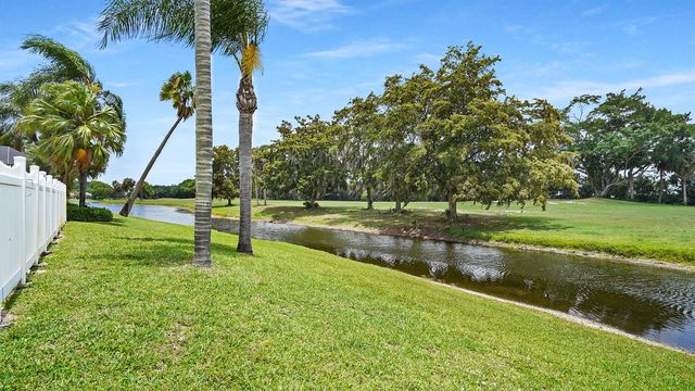 10131 Camelback Lane, Boca Raton, FL 33498