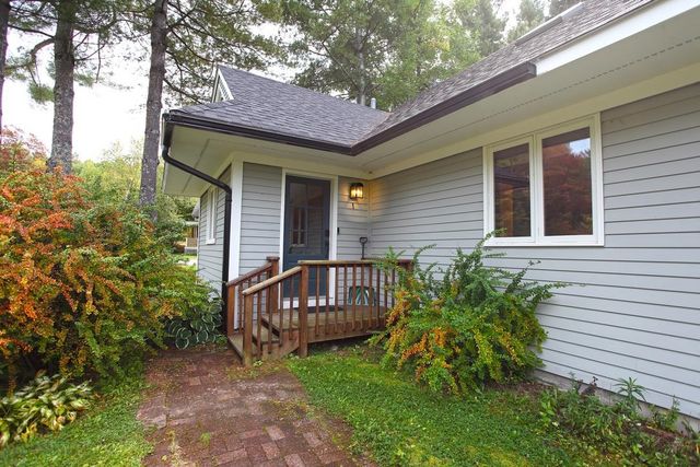 1 Pheasant Lane, Dover, VT 05356