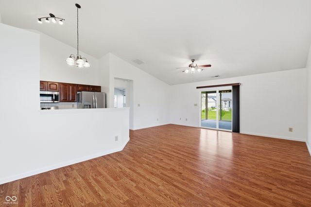 1672 Sagemeadow Drive, Brownsburg, IN 46112