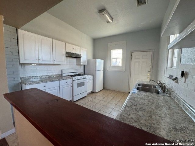 923. Saint Anthony, San Antonio, TX 78210