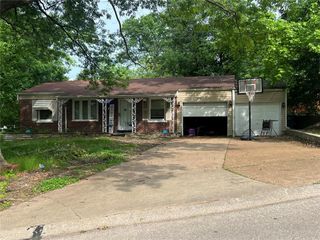 10744 Alliance Drive, Dellwood, MO 63136
