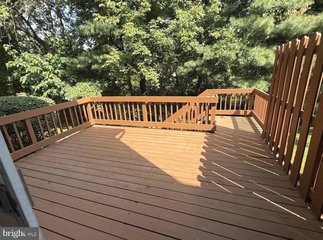 5 HANOVER CT, Princeton, NJ 08540