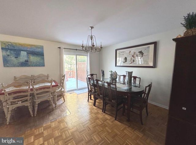 5 HANOVER CT, Princeton, NJ 08540