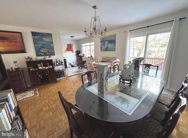 5 HANOVER CT, Princeton, NJ 08540
