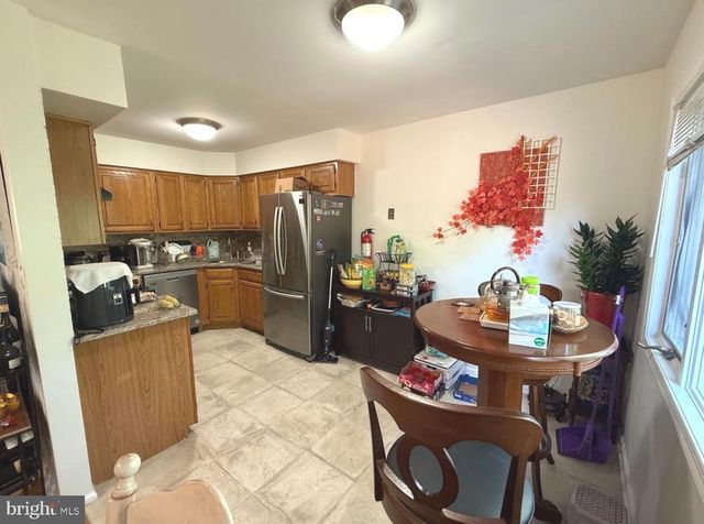 5 HANOVER CT, Princeton, NJ 08540