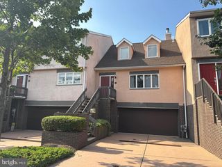 5 HANOVER CT, Princeton, NJ 08540
