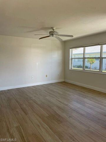 517 96th AVE N A, Naples, FL 34108