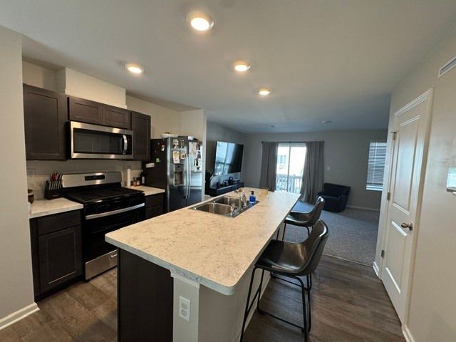1039 Briar Glen Court, Hampshire, IL 60140