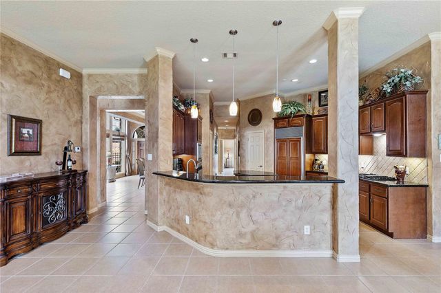 7 N Spring Brook Ct, Spring, TX 77382