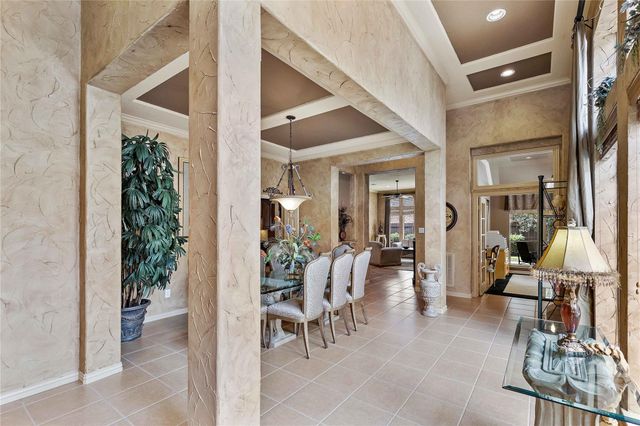 7 N Spring Brook Ct, Spring, TX 77382