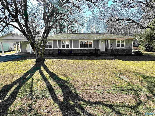 805 7th Way, Arab, AL 35016