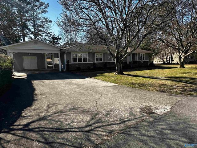 805 7th Way, Arab, AL 35016