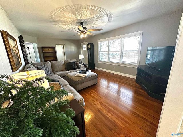 805 7th Way, Arab, AL 35016