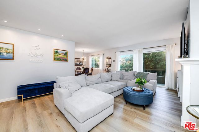 10707 Camarillo Street 108, Toluca Lake, CA 91602