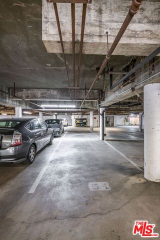 10707 Camarillo Street 108, Toluca Lake, CA 91602