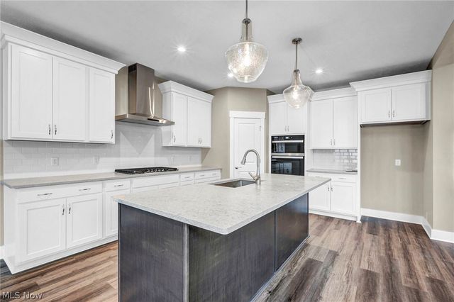 6099 Upland Ridge, Medina, OH 44256