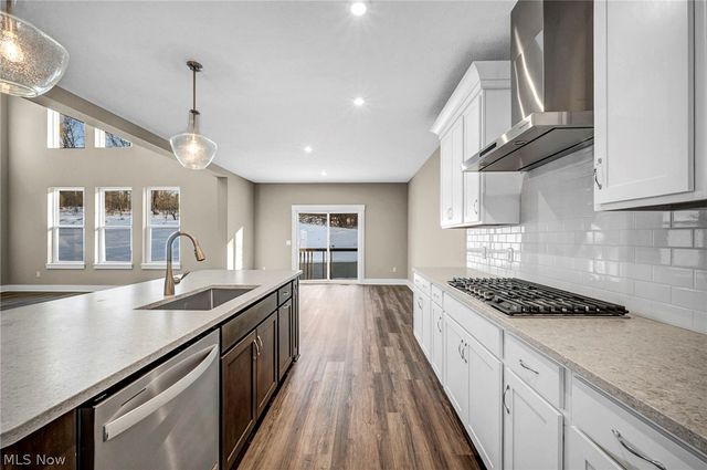 6099 Upland Ridge, Medina, OH 44256
