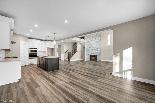 6099 Upland Ridge, Medina, OH 44256