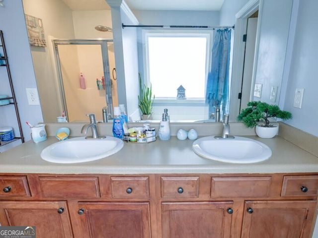 1513 Pointe South Circle, Bethlehem, GA 30620