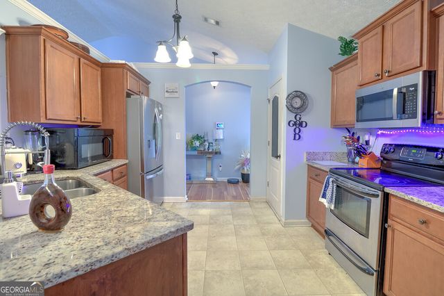 1513 Pointe South Circle, Bethlehem, GA 30620