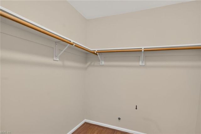 504 Mary Robert LN, Newport News, VA 23608