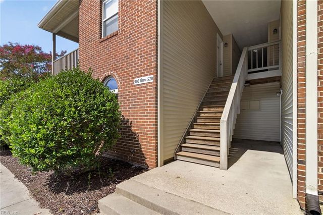 504 Mary Robert LN, Newport News, VA 23608