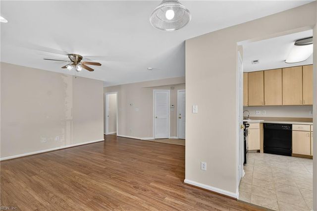 504 Mary Robert LN, Newport News, VA 23608