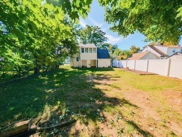 49 Carew Terrace, Springfield, MA 01104