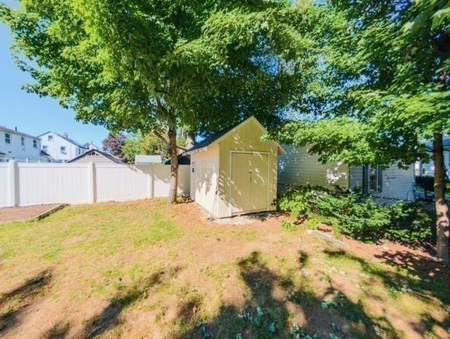 49 Carew Terrace, Springfield, MA 01104
