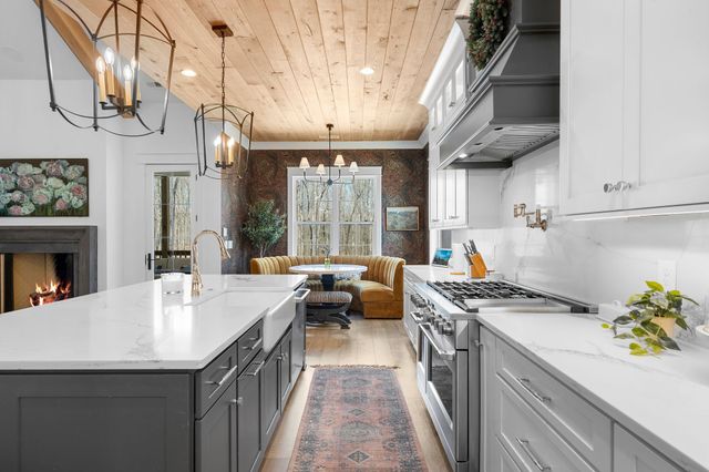 5916 Pinewood Rd, Franklin, TN 37064