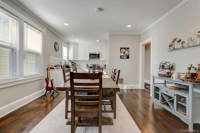 7 4th Street, White Plains, NY 10606