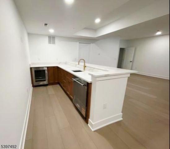 26 Blackmoor Ln, Randolph Twp., NJ 07869