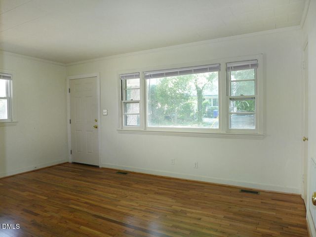111 Isley Street, Chapel Hill, NC 27516