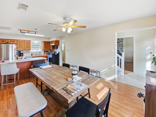 1471 County Road A, Lexington, TX 78947