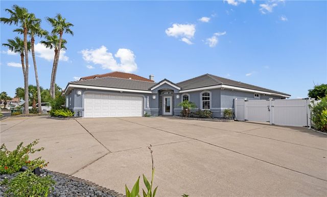 13566 Carlos Fifth Ct, Corpus Christi, TX 78418