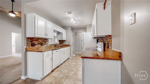 116 Belle Grove Circle, Richmond Hill, GA 31324