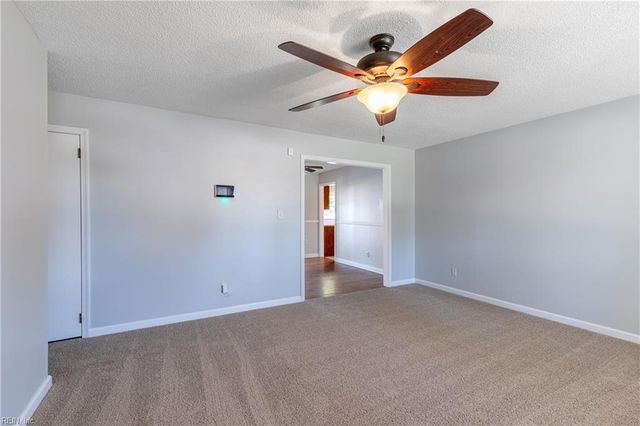 18 Fort Worth ST, Hampton, VA 23669