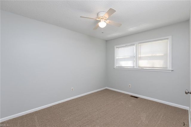 18 Fort Worth ST, Hampton, VA 23669