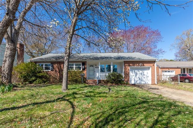 18 Fort Worth ST, Hampton, VA 23669