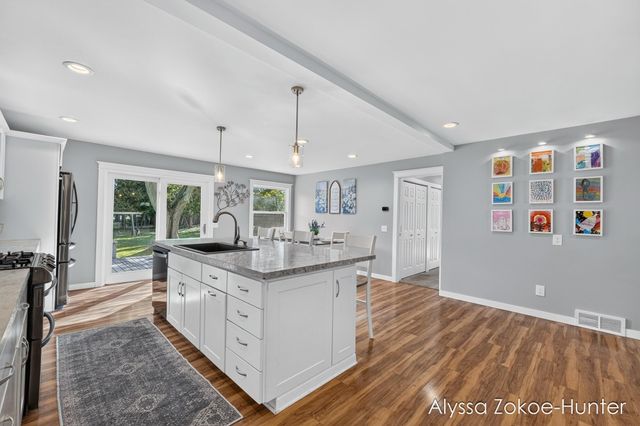 1938 Moerland Court NW, Grand Rapids, MI 49504