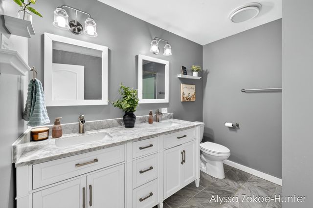 1938 Moerland Court NW, Grand Rapids, MI 49504