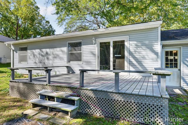 1938 Moerland Court NW, Grand Rapids, MI 49504